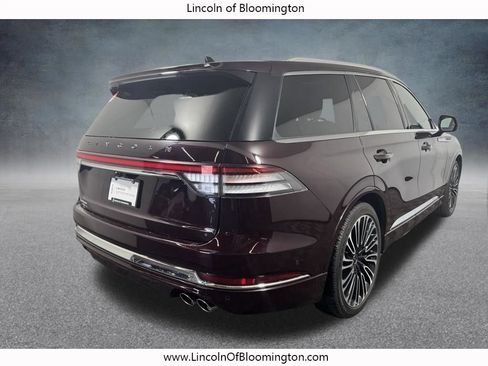 Certified 2023 Lincoln Aviator Black Label w/ Dynamic Handling Package AWD/4WD image 8