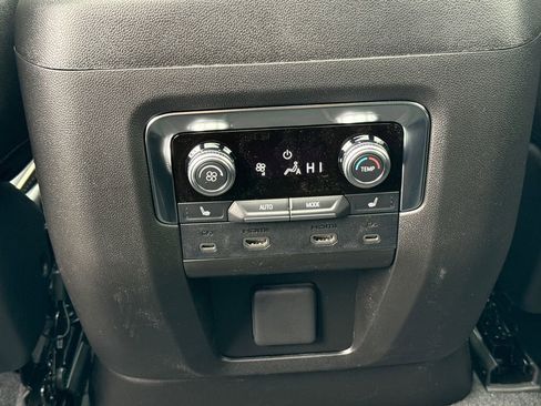 New 2026 GMC Yukon XL Elevation w/ Elevation Premium Package image 32