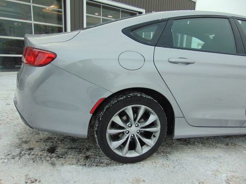 Used 2015 Chrysler 200 S w/ Comfort Group image 13