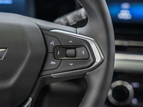 New 2026 Chevrolet Trax LT w/ Sunroof Package FWD image 28
