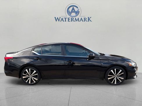 Used 2022 Nissan Altima 2.5 SR FWD image 10