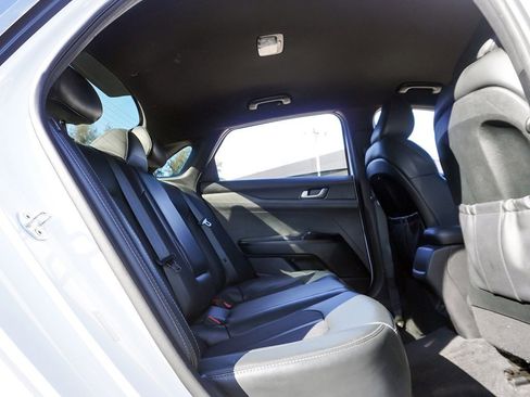 Used 2023 Kia K5 GT-Line image 36