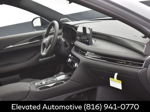 Certified 2025 INFINITI QX60 Luxe w/ Black Edition image 6