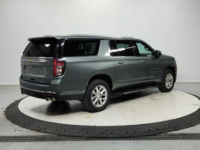 Used 2023 Chevrolet Suburban Premier RWD image 8