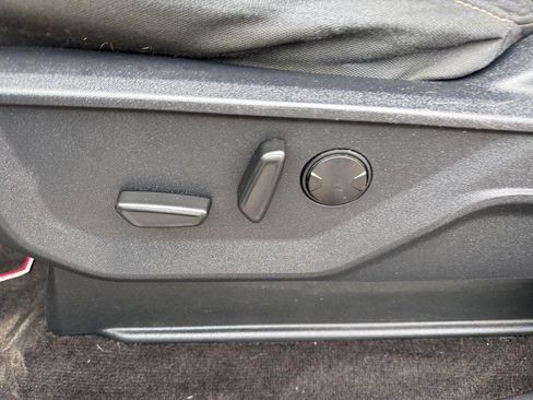 Used 2022 Ford F150 XLT w/ Equipment Group 302A High image 16