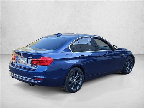Used 2016 BMW 340i xDrive Sedan w/ Technology Package AWD/4WD image 5