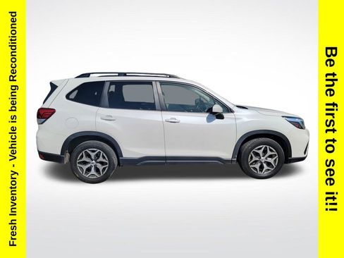 Used 2021 Subaru Forester Premium AWD/4WD image 6