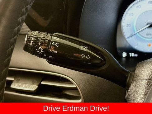 Used 2023 Hyundai Palisade Limited AWD/4WD image 15