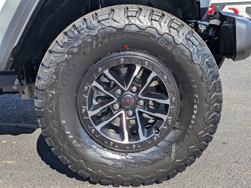 New 2026 Jeep Wrangler Rubicon image 11