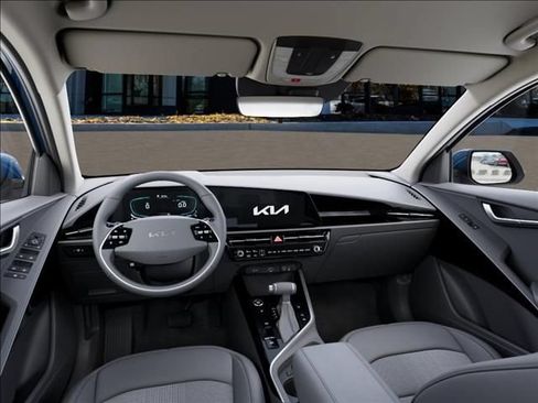 New 2026 Kia Niro EX FWD image 14