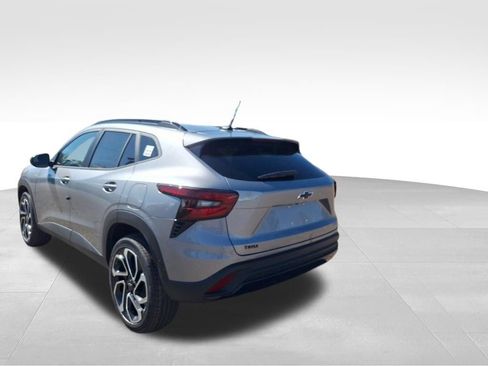 New 2026 Chevrolet Trax RS w/ Driver Confidence Package FWD image 6