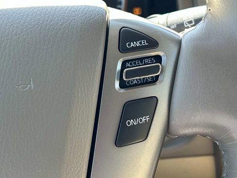 Used 2013 Nissan Armada Platinum image 33