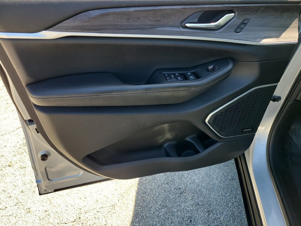 Used 2022 Jeep Grand Cherokee Limited AWD/4WD image 18