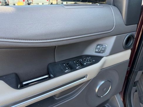 Used 2020 Ford Expedition XLT w/ Equipment Group 202A image 7