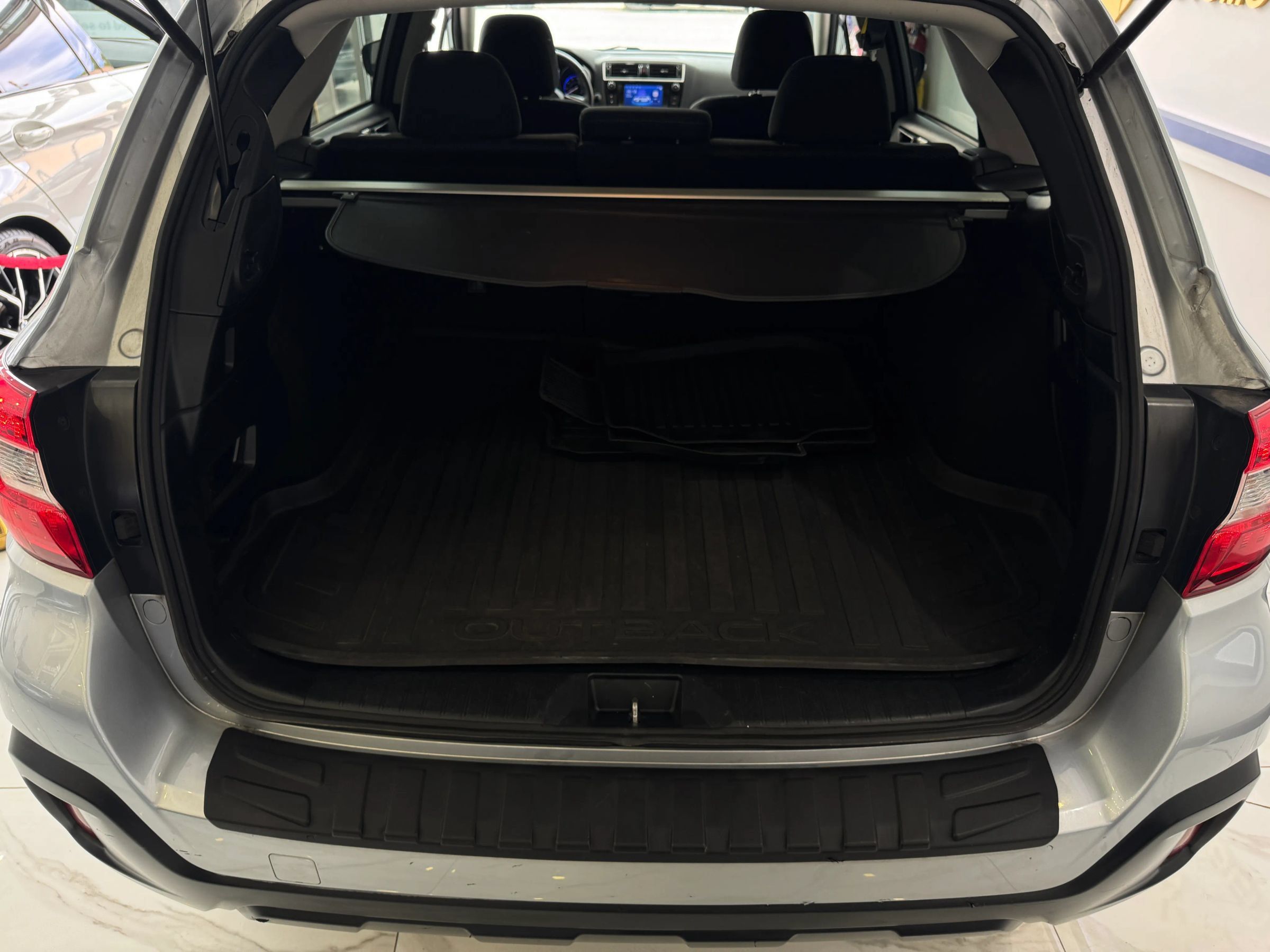 Used 2019 Subaru Outback 2.5i Premium AWD/4WD image 26