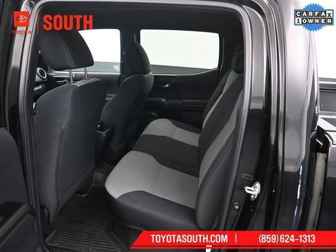 Used 2023 Toyota Tacoma TRD Off-Road image 10