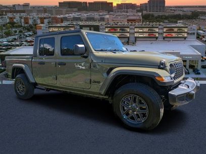 New 2025 Jeep Gladiator Sport