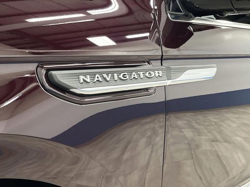 Used 2024 Lincoln Navigator L Reserve image 43