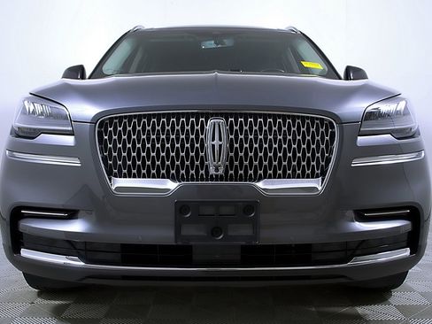 Used 2023 Lincoln Aviator Reserve w/ Equipment Group 201A image 5