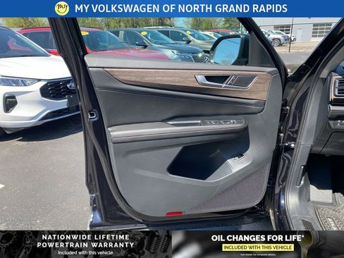 New 2026 Volkswagen Atlas SEL AWD/4WD image 6
