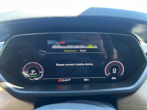Used 2022 Audi e-tron GT Premium Plus AWD/4WD image 23
