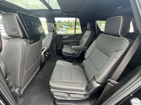 New 2026 GMC Yukon Elevation w/ Elevation Premium Package AWD/4WD image 14