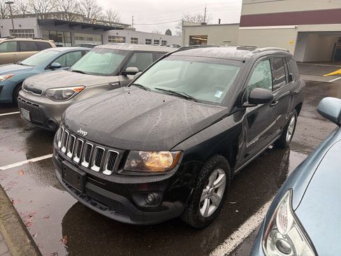 Used 2014 Jeep Compass Sport w/ Power Value Group image 1