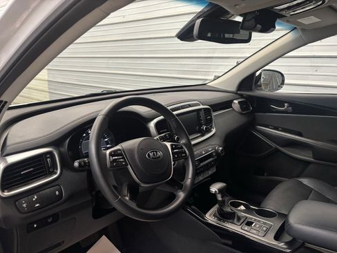 Used 2020 Kia Sorento SX image 12