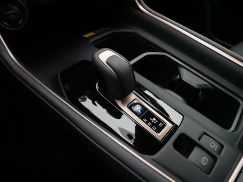 Certified 2024 Toyota Grand Highlander AWD Hybrid image 24