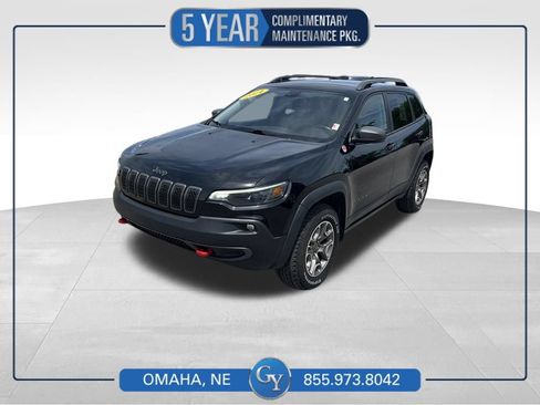 Used 2021 Jeep Cherokee Trailhawk w/ Trailer Tow Group AWD/4WD image 1