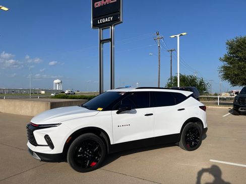 Used 2024 Chevrolet Blazer LT w/ Redline Edition FWD image 1