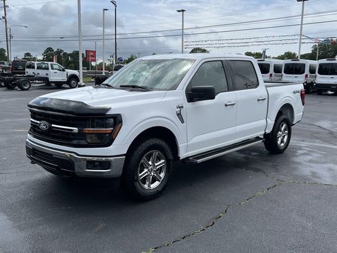 Used 2025 Ford F150 XLT w/ Equipment Group 301A Standard AWD/4WD image 9
