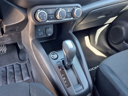 Used 2024 Nissan Kicks S w/ Interior Electronics Package FWD image 12