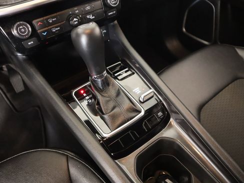 Used 2025 Jeep Compass Latitude image 7