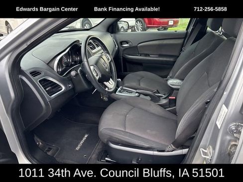 Used 2013 Dodge Avenger SXT image 15
