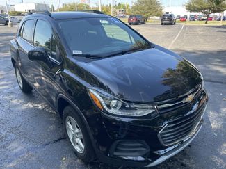 Used 2019 Chevrolet Trax LT w/ LT Convenience Package image 1