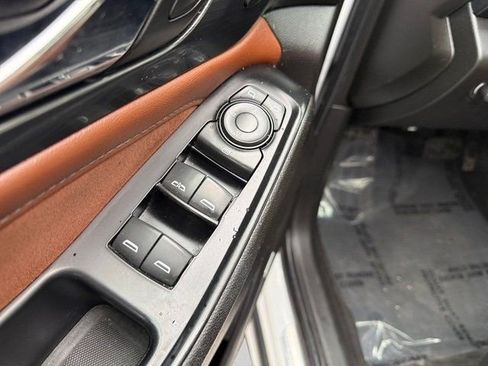 Used 2019 Chevrolet Traverse High Country image 10