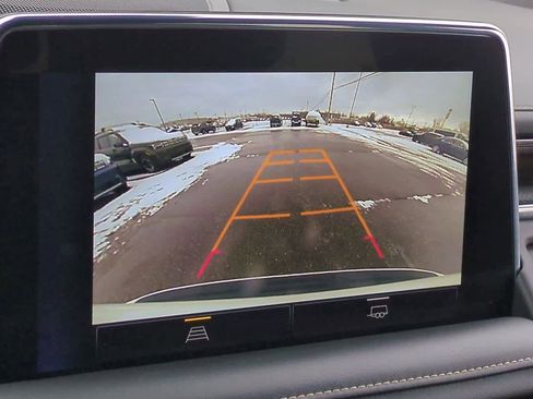 Used 2023 Chevrolet Suburban Premier image 28