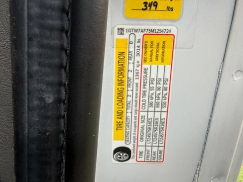 Used 2021 GMC Savana 2500 w/ Driver Convenience Package RWD image 37