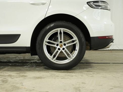 Certified 2021 Porsche Macan image 45