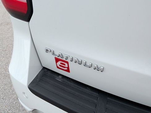 Used 2022 Ford Expedition Platinum RWD image 50