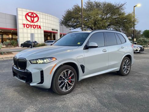 Used 2025 BMW X5 xDrive50e w/ M Sport Package image 1
