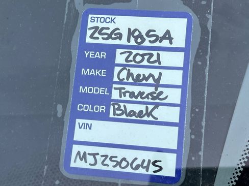 Used 2021 Chevrolet Traverse RS image 9