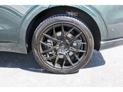 Used 2022 Genesis GV70 3.5T Sport w/ Sport Advanced Package AWD/4WD image 32