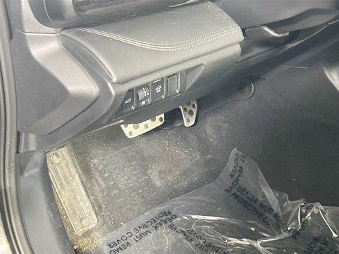 Used 2022 Subaru Outback Wilderness image 10