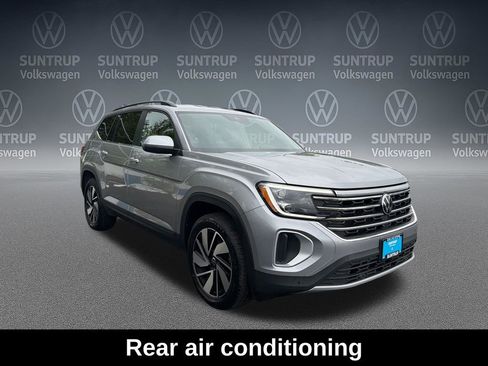 Used 2025 Volkswagen Atlas SE FWD image 8