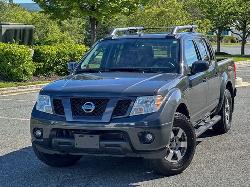 Used 2011 Nissan Frontier PRO-4X w/ Pro-4x Luxury Pkg AWD/4WD image 4