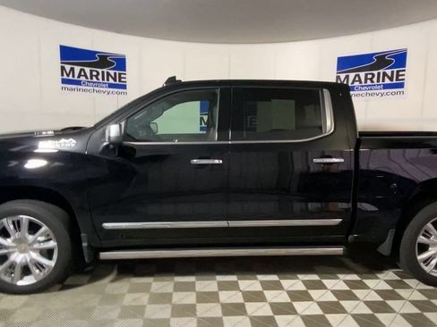 Used 2025 Chevrolet Silverado 1500 High Country AWD/4WD image 7