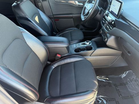 Used 2023 Ford Escape ST-Line image 33