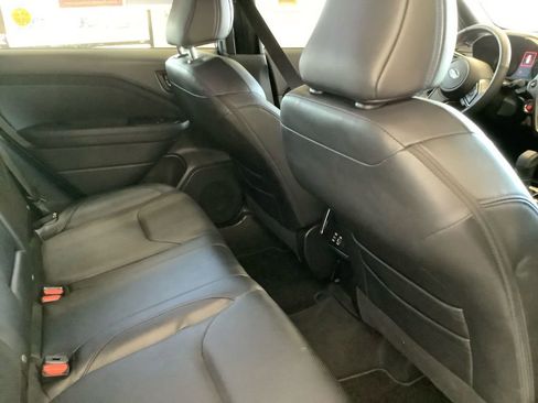 Used 2025 Subaru Forester Limited image 17